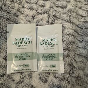 Mario Badescu Botanical Exfoliating Scrub - White and Green